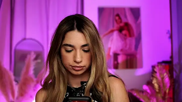 ItalianGirl online show from 05-07-26, 07:39