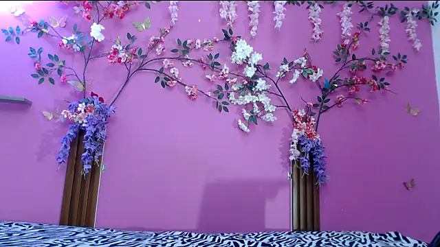 skinnysofia18 online show from 05-23-26, 02:27