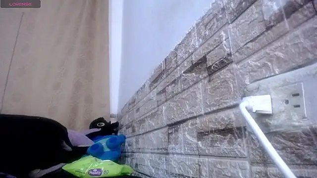 Snapshot of Bicky_24 chatting on 04-22-26, 08:10 Bicky 24 online show from 04-22-26, 08:10