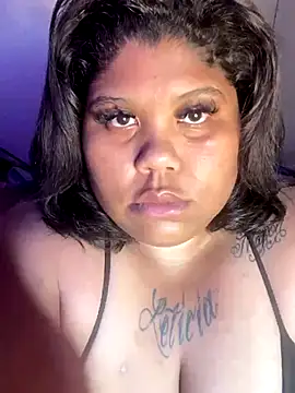 Snapshot of BlaxicanaMami chatting on 09-09-25, 09:46 BlaxicanaMami online show from 09-09-25, 09:46