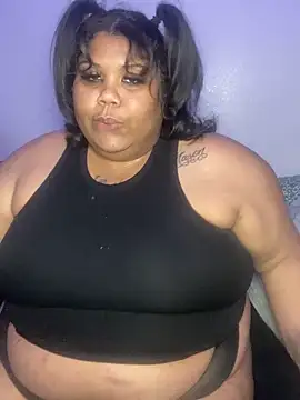 Snapshot of BlaxicanaMami chatting on 09-22-25, 05:35 BlaxicanaMami online show from 09-22-25, 05:35