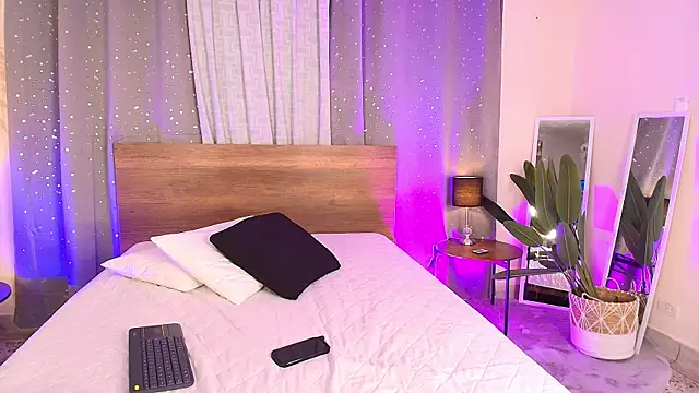 ViolettGomez 93 online show from 12-03-25, 04:35