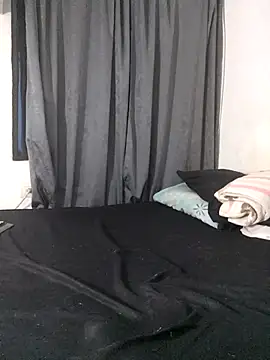 Snapshot of Kristal_Bronw_Lawren chatting on 10-05-25, 01:51 Kristal Bronw Lawren online show from 10-05-25, 01:51