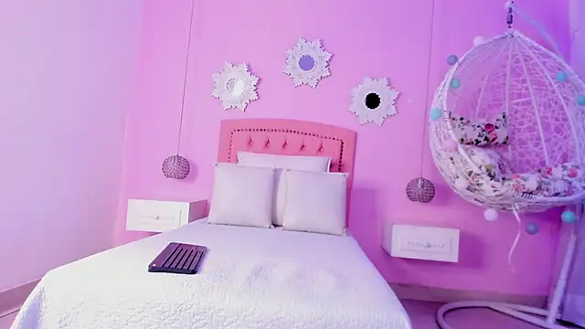 CannelaSmith online show from 11-29-25, 05:35