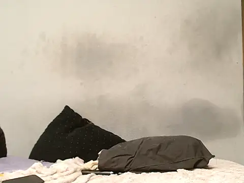 ROYALASS25 online show from 09-10-25, 04:00