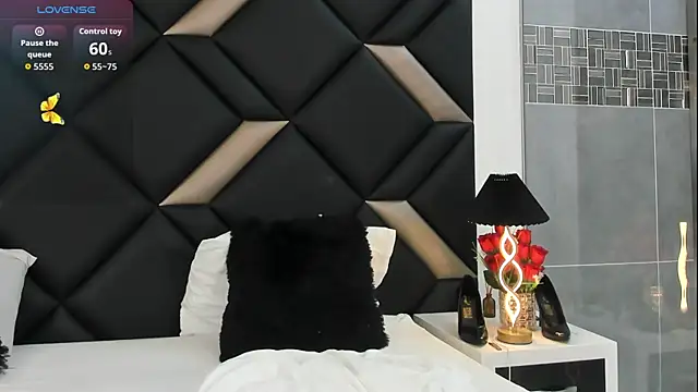 Snapshot of XimenaCosta chatting on 07-16-26, 12:35 XimenaCosta online show from 07-16-26, 12:35