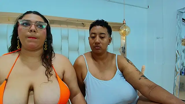 TiffantyAndStacy online show from 09-24-25, 08:15