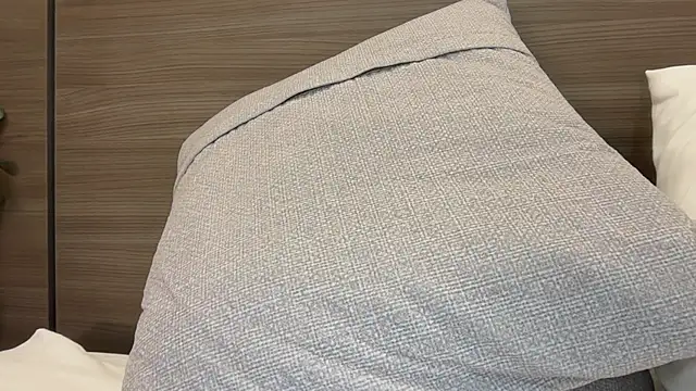 Liiz 01 online show from 06-21-26, 04:07