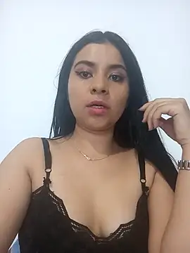 ValerieLove  online show from 11-08-25, 09:29