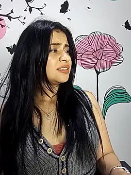 ValerieLove  online show from 10-20-25, 07:58