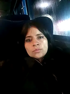 Snapshot of ValerieLove_ chatting on 03-15-26, 01:45 ValerieLove online show from 03-15-26, 01:45