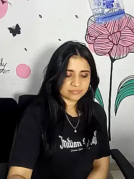 ValerieLove  online show from 10-18-25, 07:43