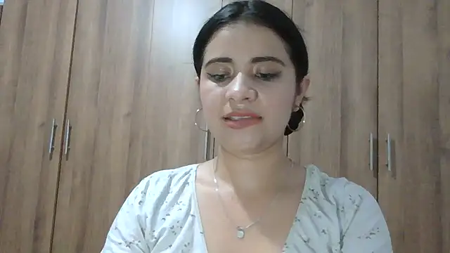 ValerieLove  online show from 11-12-25, 08:01