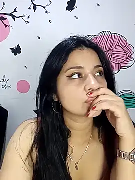 ValerieLove  online show from 09-21-25, 07:30