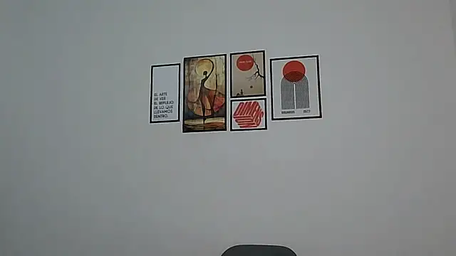Snapshot of ValerieLove_ chatting on 03-22-26, 02:04 ValerieLove online show from 03-22-26, 02:04