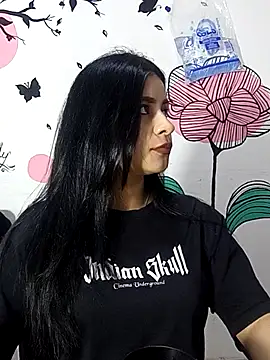 ValerieLove  online show from 10-17-25, 07:37