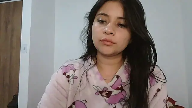 ValerieLove  online show from 01-11-26, 11:44