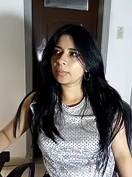 ValerieLove  online show from 09-12-25, 07:57