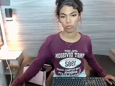 Penelopee Rouse online show from 11-09-25, 07:29