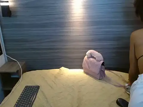 Penelopee Rouse online show from 11-23-25, 12:53