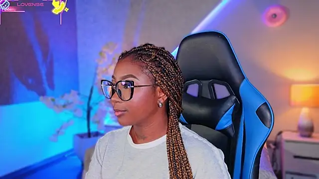 Kishalove  online show from 05-22-26, 10:35