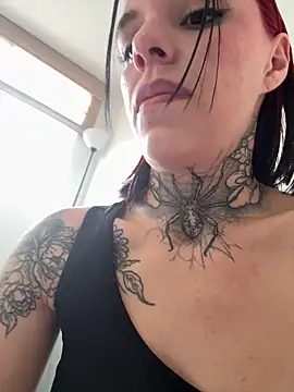 Meganreed  online show from 11-20-25, 10:09