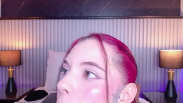 Meganreed  online show from 07-08-26, 10:10