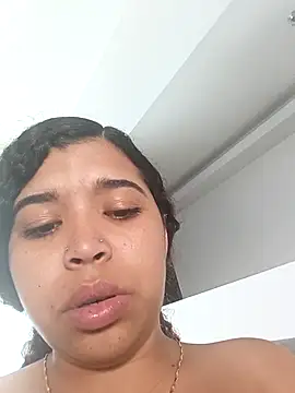 Snapshot of MadissonRizz chatting on 10-18-25, 08:22 MadissonRizz online show from 10-18-25, 08:22