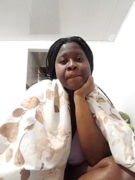 Snapshot of Megan_boobss chatting on 10-16-25, 08:06 Megan boobss online show from 10-16-25, 08:06