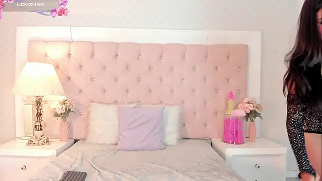 CaterinaRomano online show from 11-08-25, 02:53