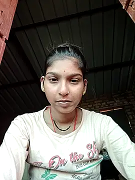 Snapshot of Yatiksha_Beby chatting on 09-25-25, 05:57 Yatiksha Beby online show from 09-25-25, 05:57