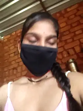 Snapshot of Yatiksha_Beby chatting on 09-10-25, 08:02 Yatiksha Beby online show from 09-10-25, 08:02