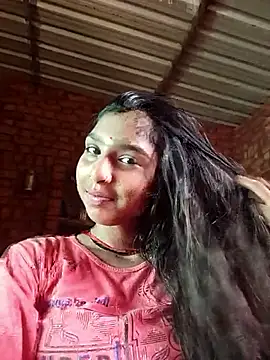 Snapshot of Yatiksha_Beby chatting on 09-15-25, 07:53 Yatiksha Beby online show from 09-15-25, 07:53