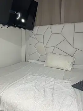 Paulaboterom online show from 10-24-25, 04:50