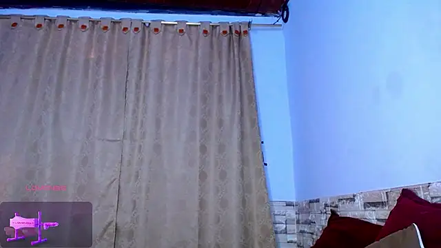 DaraKat18 online show from 11-17-25, 10:25