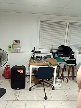 tripping385 online show from 10-11-25, 02:12