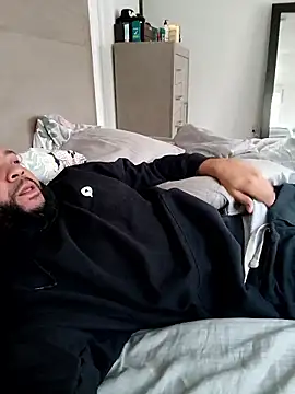 tripping385 online show from 11-11-25, 01:39