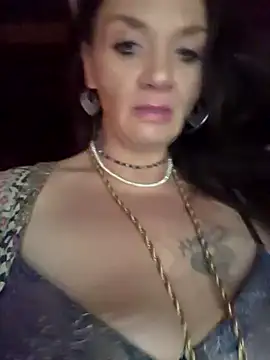 Uniquegypsy420 online show from 09-10-25, 03:22