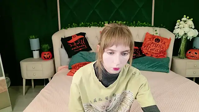 Beverly Gomes online show from 10-18-25, 05:31