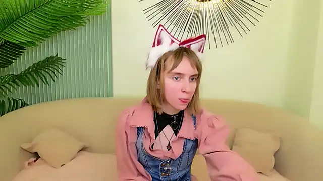 Beverly Gomes online show from 02-26-26, 08:20