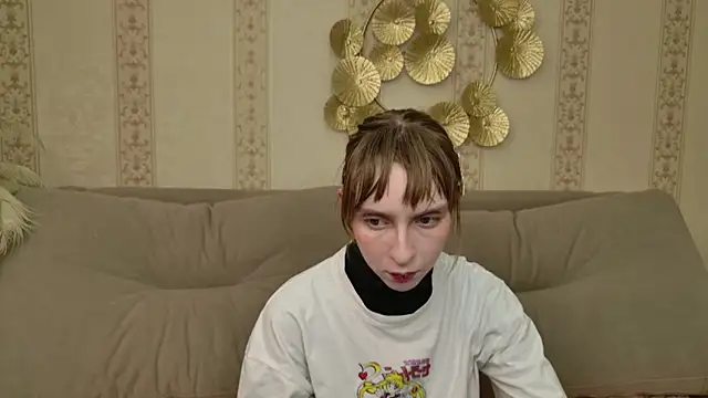 Beverly Gomes online show from 10-22-25, 05:40