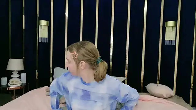 Beverly Gomes online show from 09-18-25, 08:39