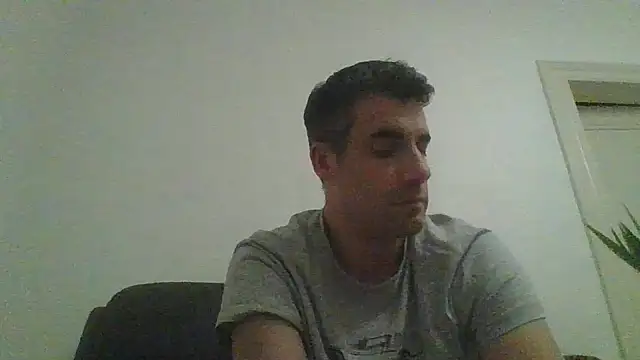 JulioIsHere4you online show from 11-13-25, 02:04