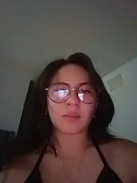 Bella Sumers online show from 05-27-26, 06:48