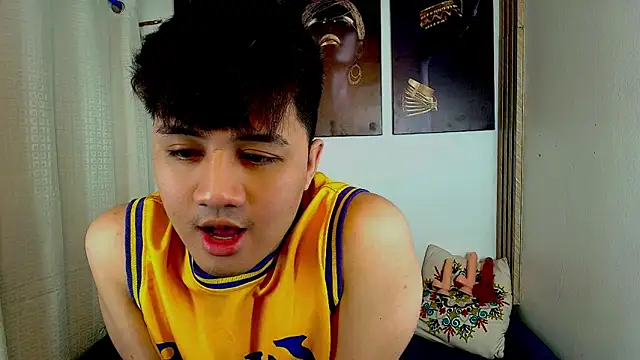 Snapshot of KentAivan chatting on 09-17-25, 03:47 KentAivan online show from 09-17-25, 03:47