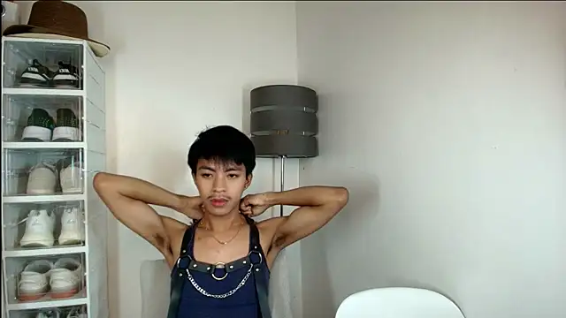 Snapshot of KentAivan chatting on 09-24-25, 05:30 KentAivan online show from 09-24-25, 05:30