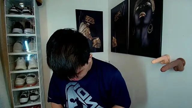 Snapshot of KentAivan chatting on 10-08-25, 05:24 KentAivan online show from 10-08-25, 05:24