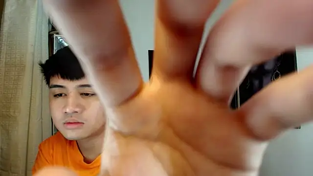 Snapshot of KentAivan chatting on 10-16-25, 06:05 KentAivan online show from 10-16-25, 06:05