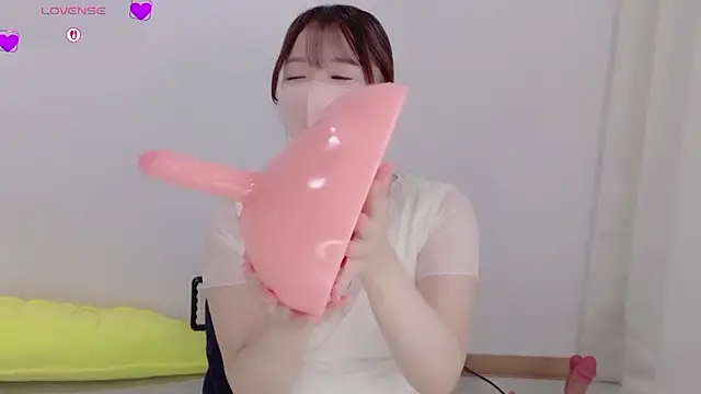 Snapshot of Mayu_o19o chatting on 07-19-26, 02:20 Mayu o19o online show from 07-19-26, 02:20