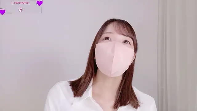 Snapshot of Mayu_o19o chatting on 06-19-26, 10:10 Mayu o19o online show from 06-19-26, 10:10